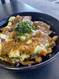 Curry-On-chicken-curry-poutine