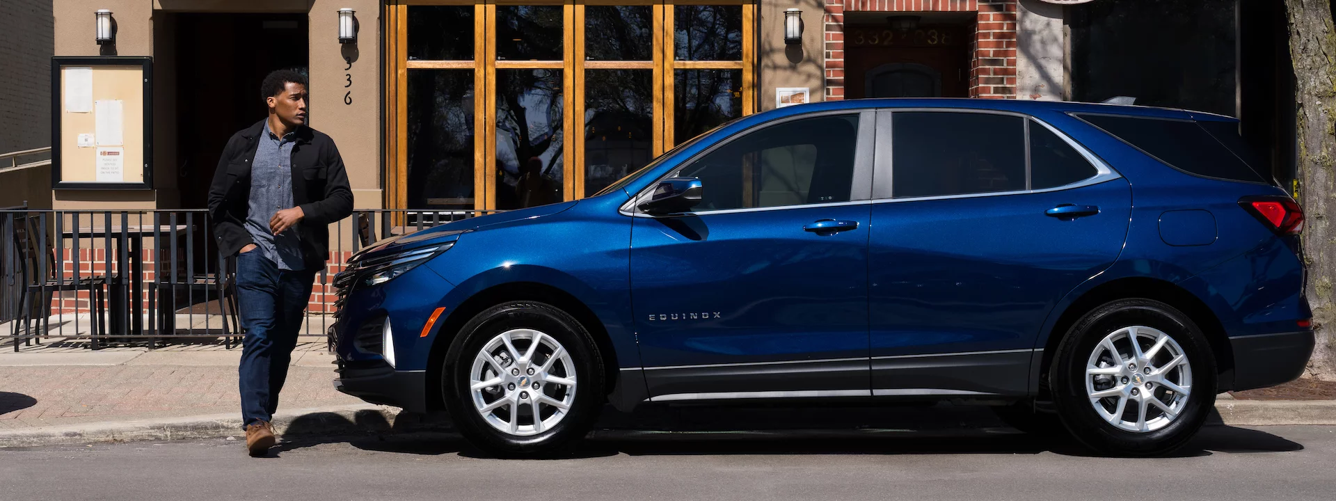 Chevy Equinox - Side View