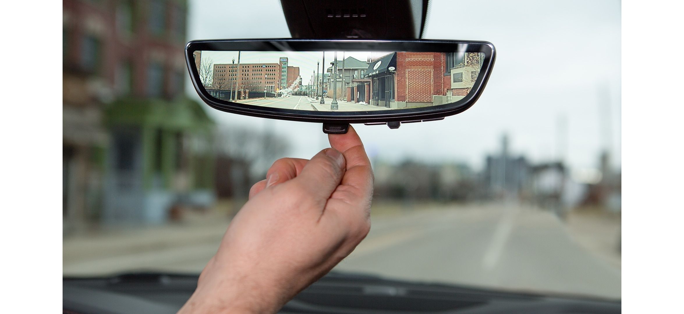 blazer-rear-camera-mirror-CS