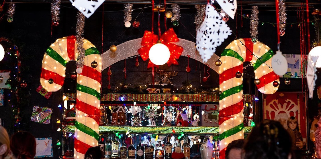 Blitzen's on Bagley decorated bar