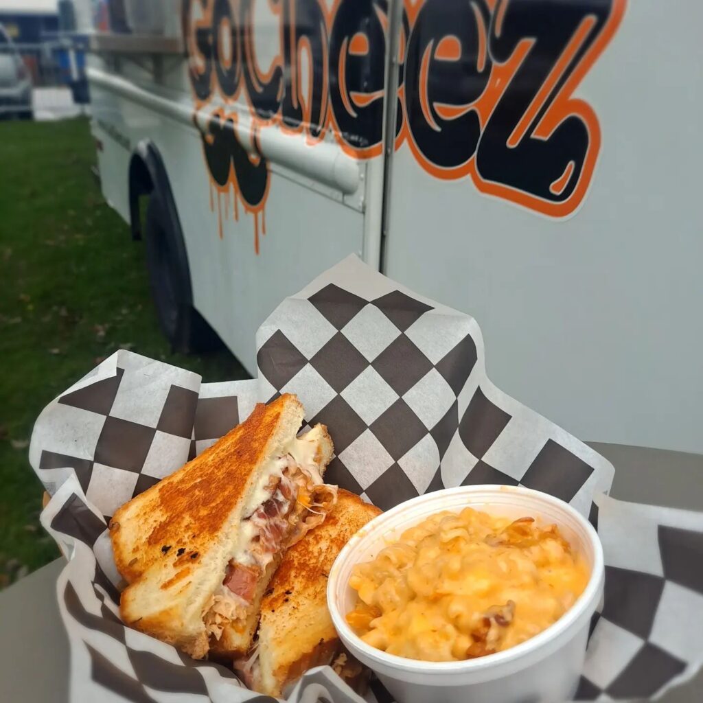 grilled cheese sandwich and mac and cheese from gocheez
