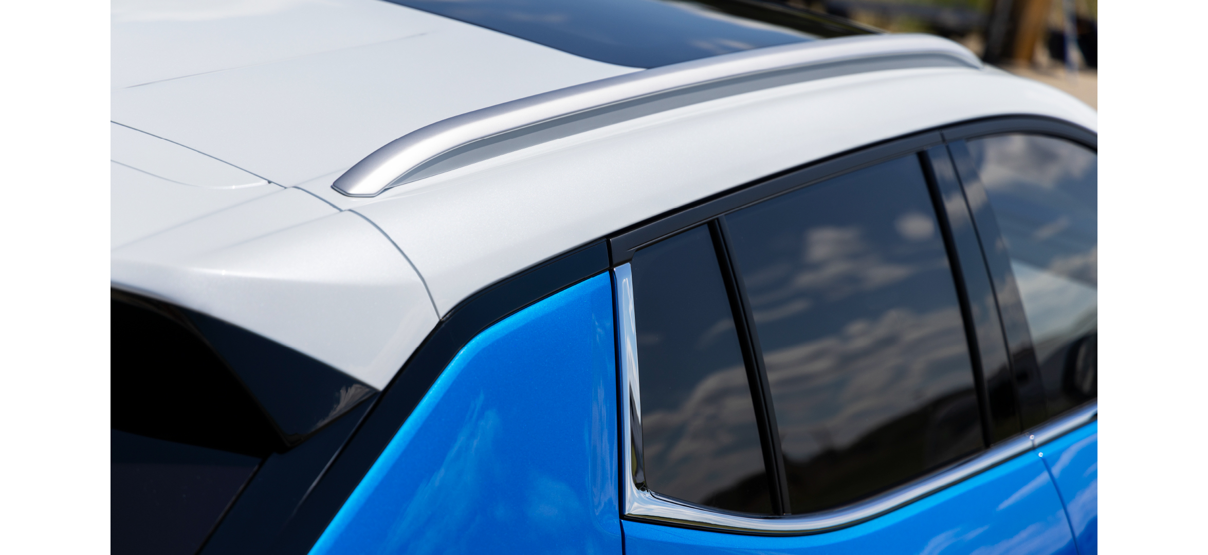 equinox ev two toned roof - blue and white