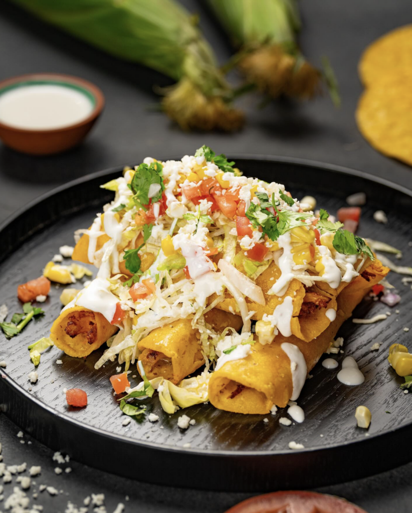 MAÍZ Mexican Cantina flautas